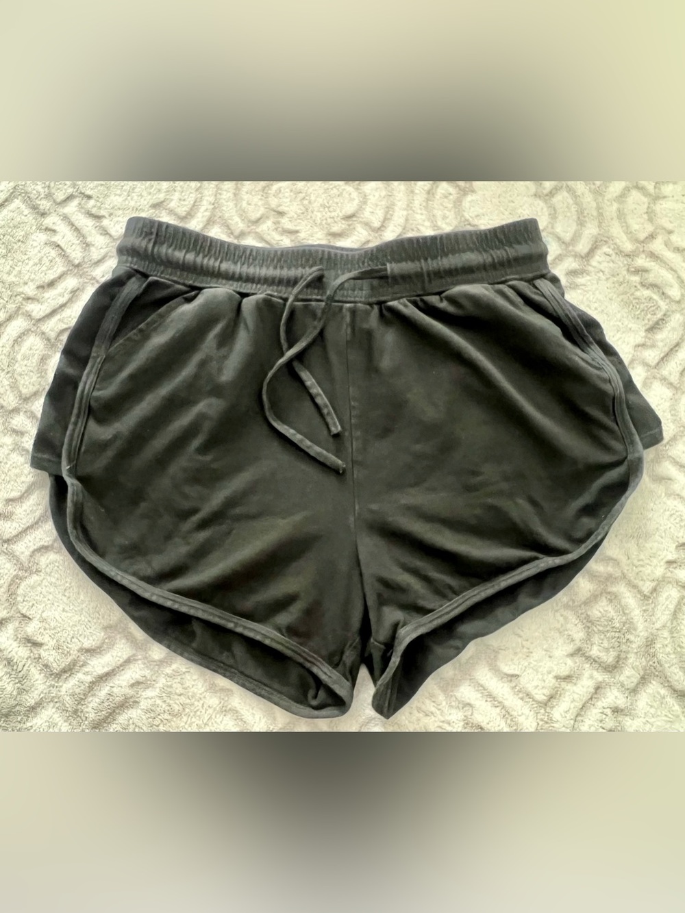 Urátot Women’s Black Dolphin Running Shorts Size Medium Drawstring Athletic